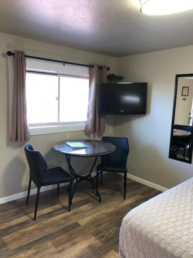 סאלידה Woodland Motel מראה חיצוני תמונה